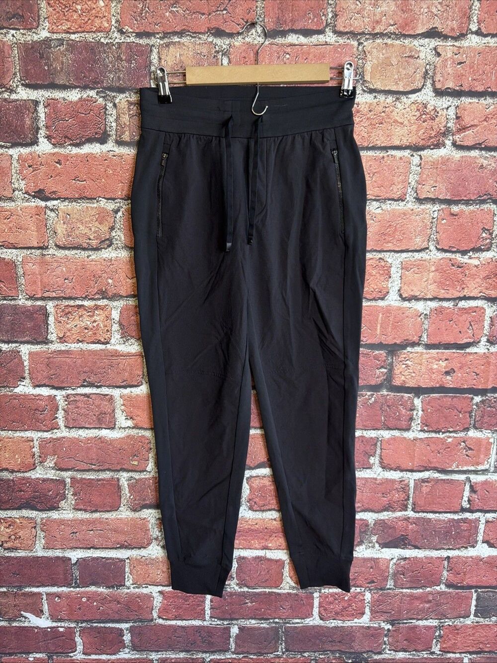 Athleta Headlands Hybrid Trek Jogger Womens 2 Hiking Travel Pants Black